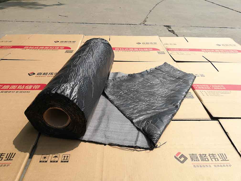 抗裂貼對(duì)于層間裂縫的作用有哪些？