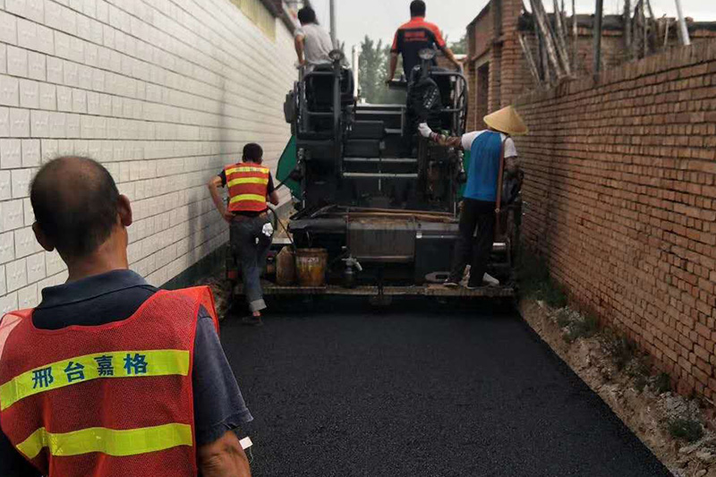 瀝青冷補料為道路延續(xù)壽命